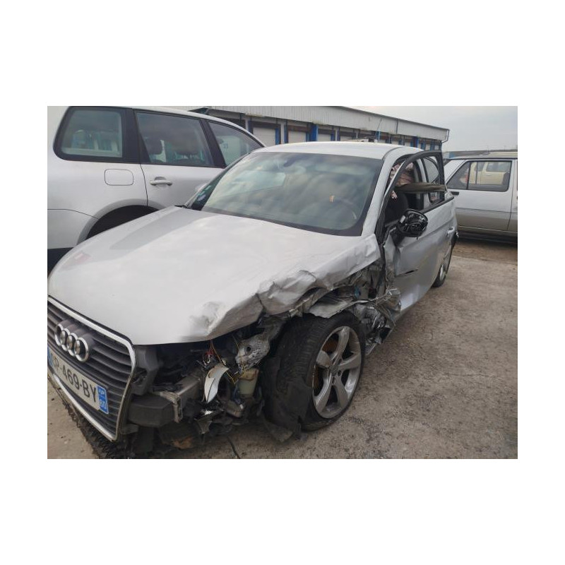 Joint de porte avant droite AUDI A1 1 PHASE 1 d’occasion