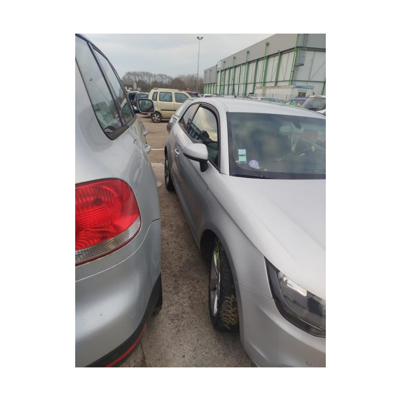 Joint de porte avant droite AUDI A1 1 PHASE 1 d’occasion