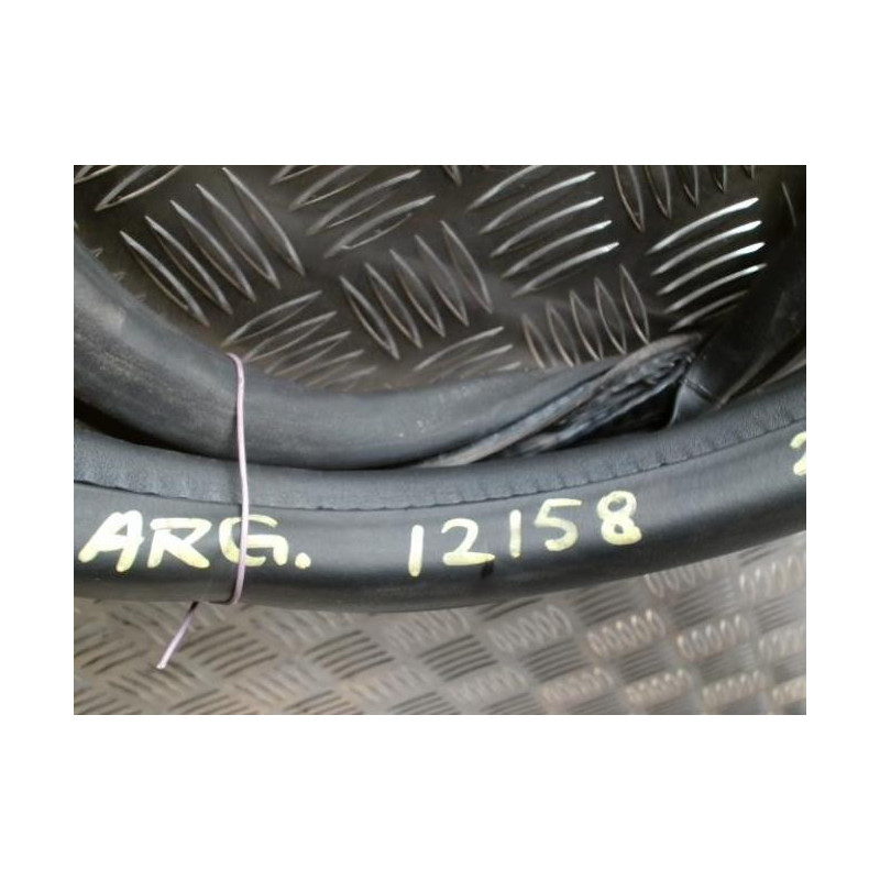 Joint de porte arriere gauche PEUGEOT 208 1 PHASE 2 d’occasion