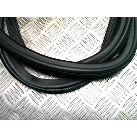 Joint de porte arriere gauche AUDI A4 3 AVANT PHASE 1 BREAK d’occasion