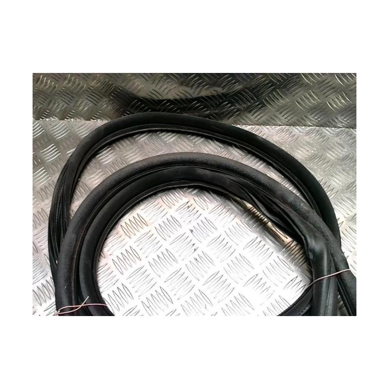 Joint de porte avant gauche CITROEN DS3 PHASE 1 d’occasion