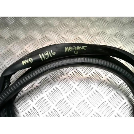 Joint de porte avant droite RENAULT MEGANE 4 PHASE 2 d’occasion