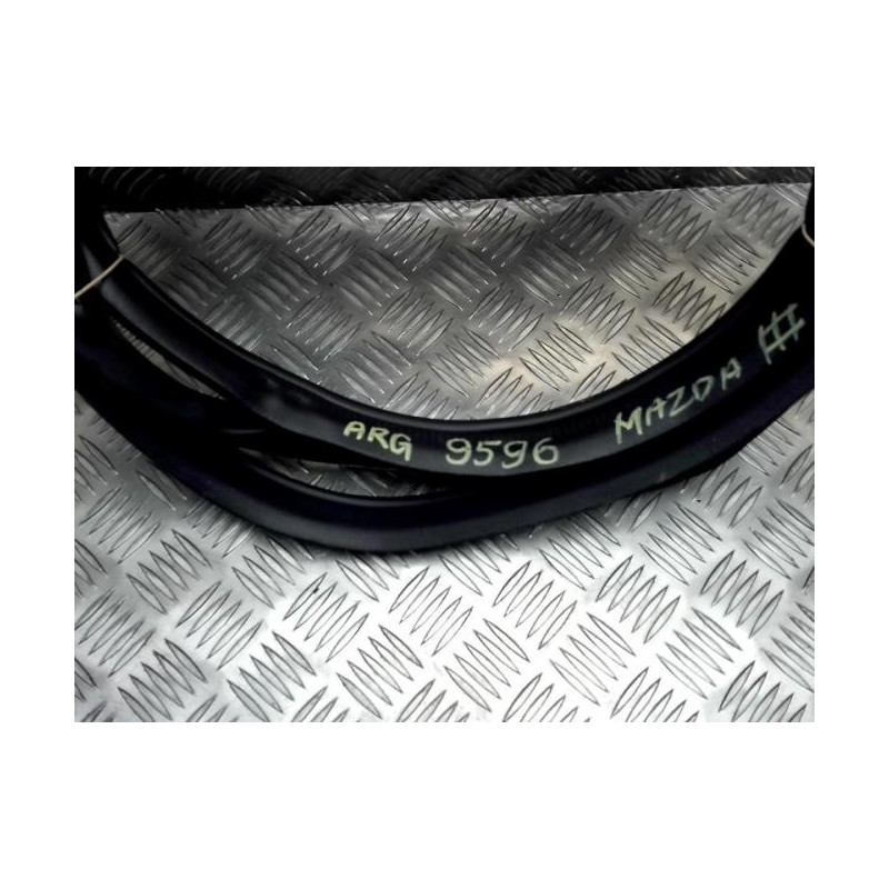Joint de porte arriere gauche MAZDA 3 3 PHASE 1 d’occasion