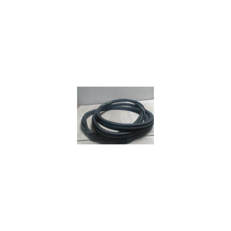 Joint de porte avant gauche VOLKSWAGEN GOLF 6 d’occasion