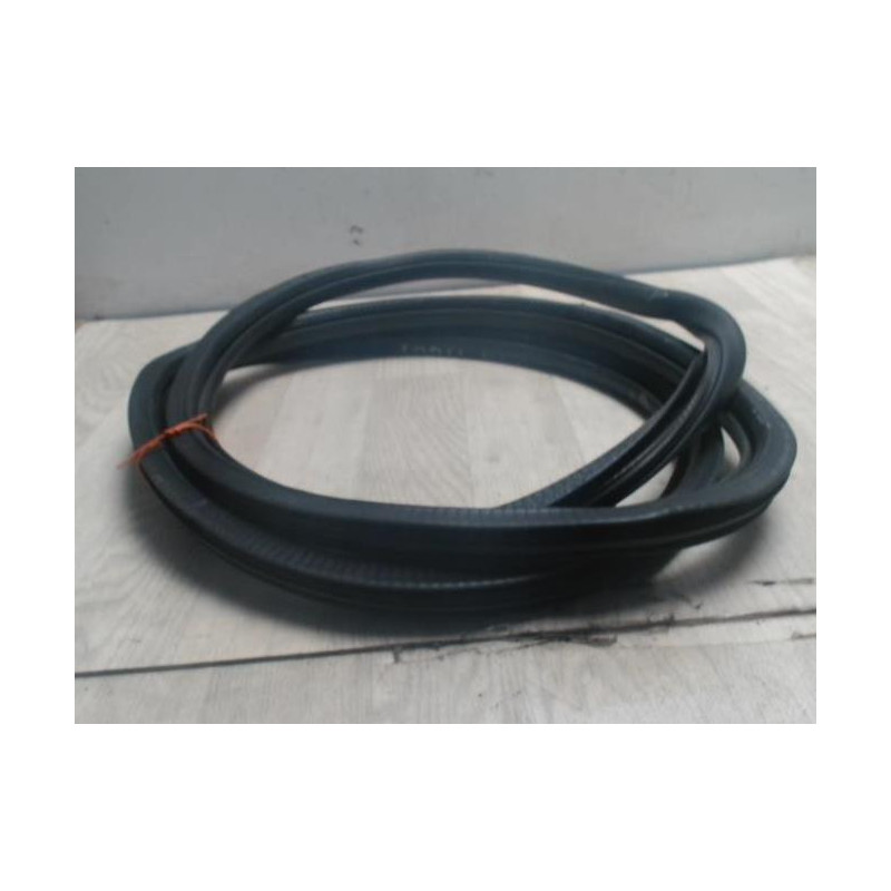 Joint de porte avant gauche VOLKSWAGEN GOLF 6 d’occasion