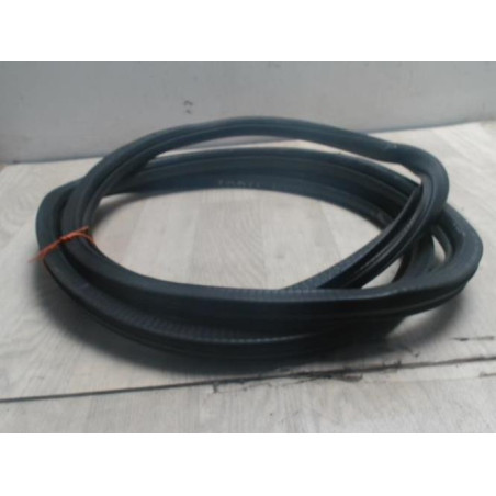Joint de porte avant gauche VOLKSWAGEN GOLF 6 d’occasion