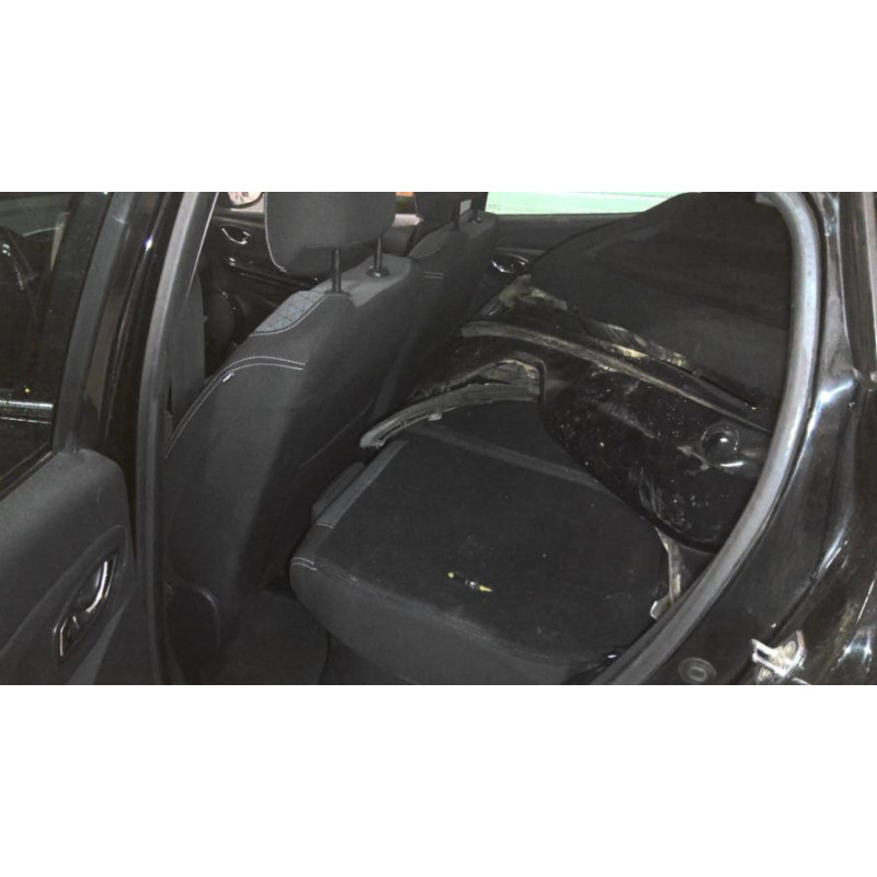 Panneau de porte arriere gauche RENAULT CLIO 4 PHASE 1 d’occasion