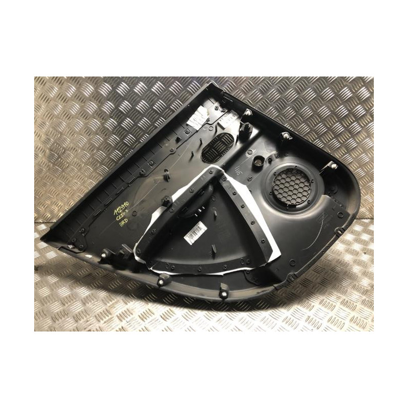 Panneau de porte arriere droit RENAULT CLIO 3 PHASE 2 d’occasion