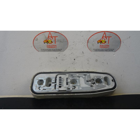 Platine feu arriere droit RENAULT TWINGO I PHASE 3 d’occasion