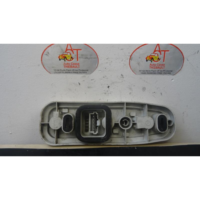 Platine feu arriere droit RENAULT TWINGO I PHASE 3 d’occasion