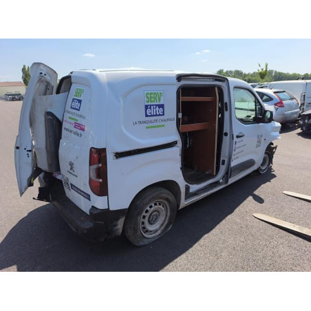 Enjoliveur anti brouillard PEUGEOT PARTNER 3 PHASE 1 d’occasion