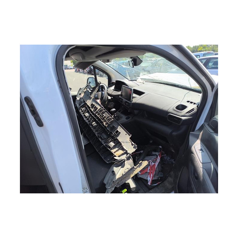 Enjoliveur anti brouillard PEUGEOT PARTNER 3 PHASE 1 d’occasion
