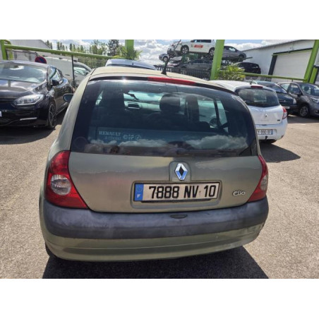 Platine feu arriere gauche RENAULT CLIO 2 PHASE 2 d’occasion