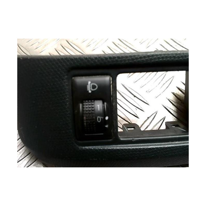Commande de reglage hauteur de phare NISSAN MICRA 3 PHASE 3 d’occasion