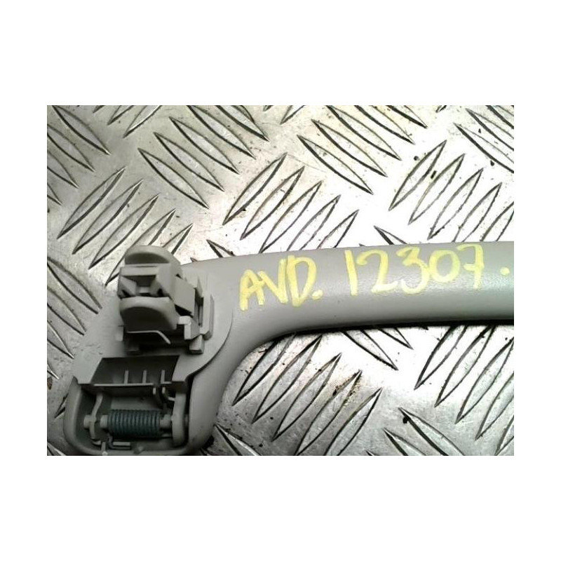 Poignee de maintien avant droit NISSAN MICRA 3 PHASE 3 d’occasion