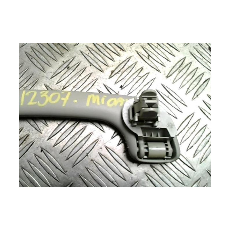 Poignee de maintien avant droit NISSAN MICRA 3 PHASE 3 d’occasion