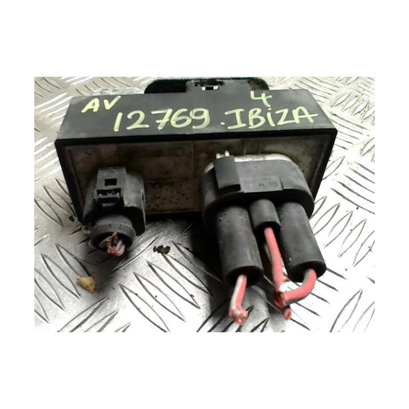 Relais de prechauffage SEAT IBIZA 4 PHASE 1 d’occasion