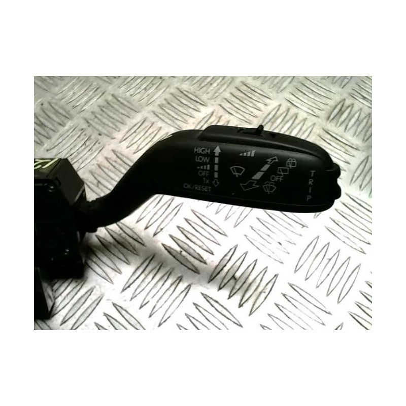 Com (Bloc Contacteur Tournant+Commodo Essuie Glace+Commodo Phare) SEAT IBIZA 4 PHASE 1 d’occasion