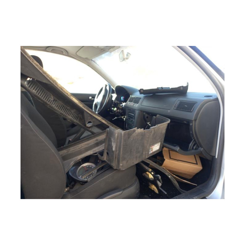 Capot VOLKSWAGEN GOLF 4 d’occasion
