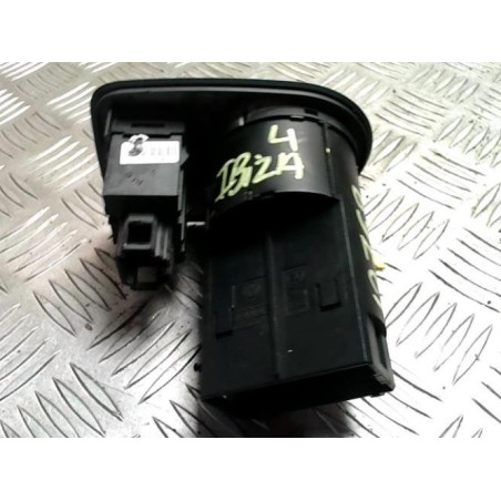 Commande de phare SEAT IBIZA 4 PHASE 1 d’occasion