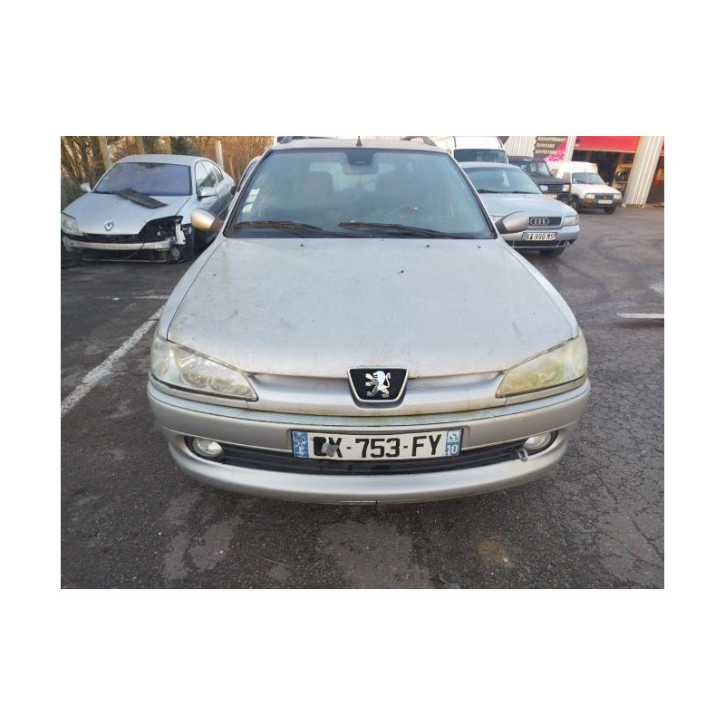 Face avant PEUGEOT 306 BREAK d’occasion