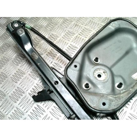 Leve vitre mecanique arriere gauche VOLKSWAGEN GOLF 5 d’occasion