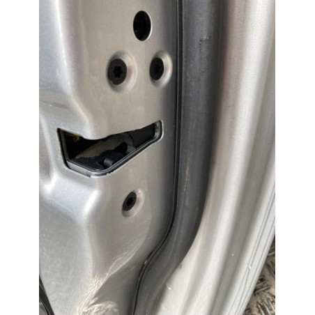 Porte avant droit FORD FIESTA 6 PHASE 1 d’occasion