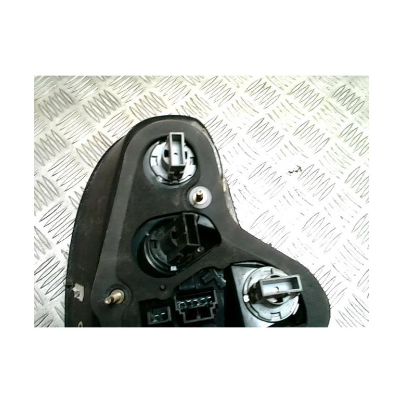 Feu arriere principal gauche (feux) FIAT MULTIPLA PHASE 1 d’occasion