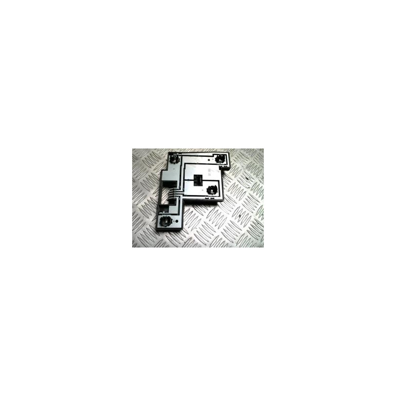 Platine feu arriere gauche FORD FIESTA 4 PHASE 2 d’occasion
