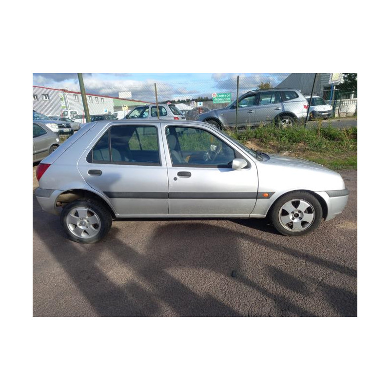 Platine feu arriere gauche FORD FIESTA 4 PHASE 2 d’occasion