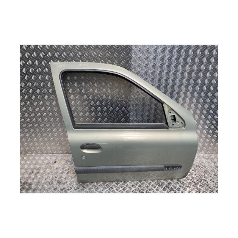 Porte avant droit RENAULT CLIO 2 PHASE 2 d’occasion