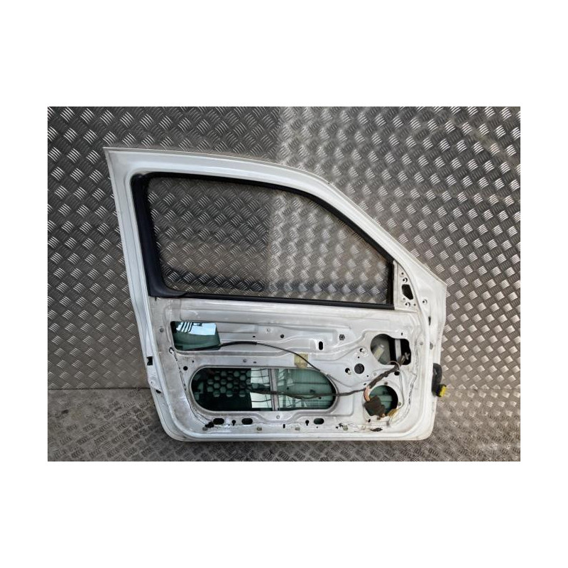 Porte avant gauche RENAULT CLIO 2 PHASE 2 d’occasion