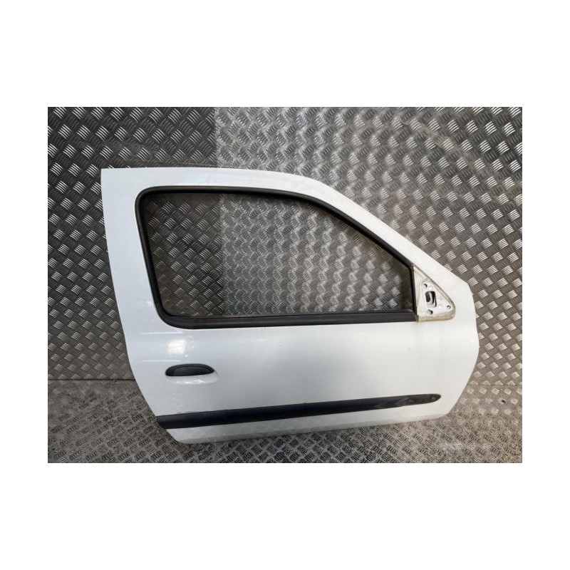 Porte avant droit RENAULT CLIO 2 PHASE 2 d’occasion