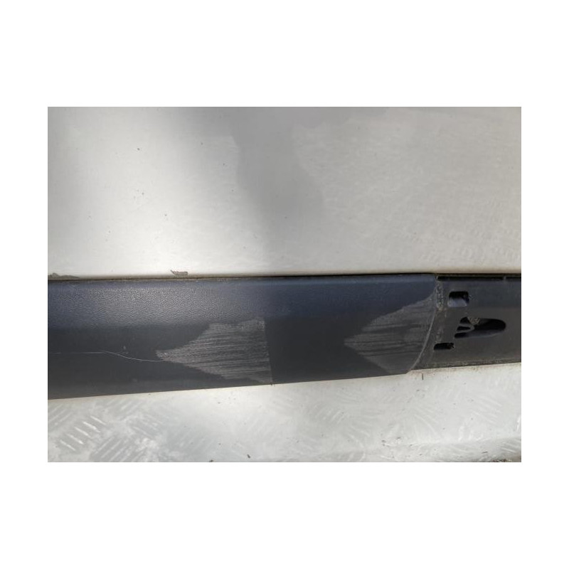 Porte avant droit RENAULT CLIO 2 PHASE 2 d’occasion