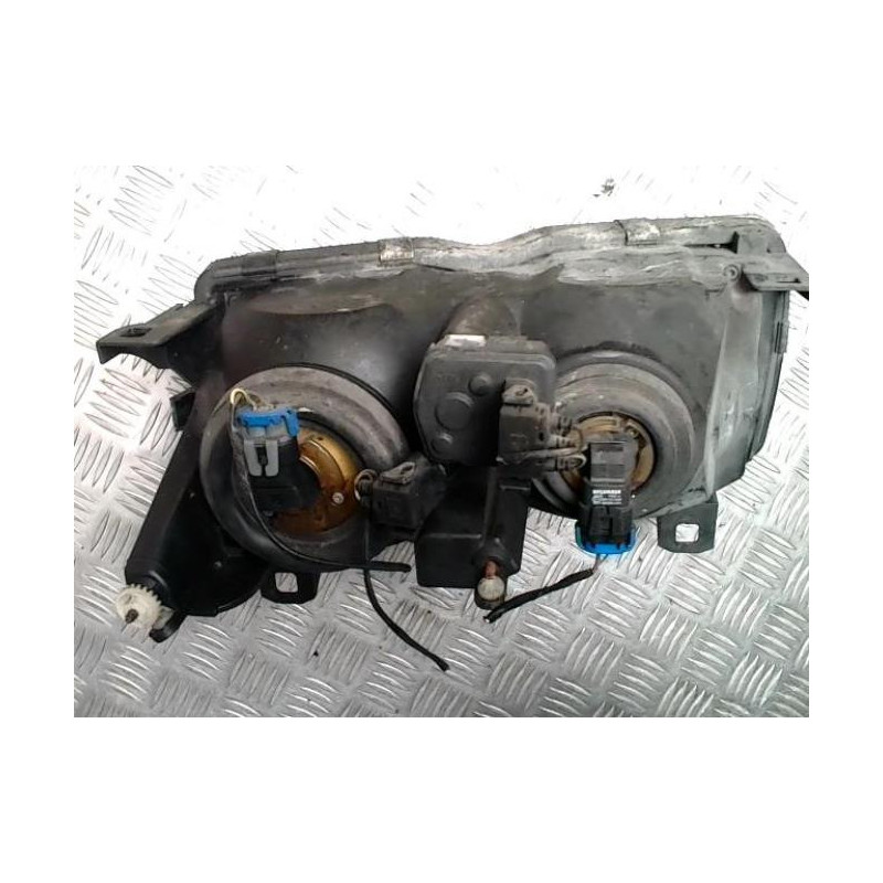 Optique avant principal droit (feux)(phare) BMW SERIE 3 E36 COMPACT d’occasion