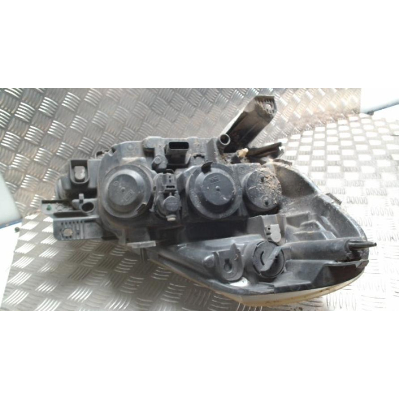 Optique avant principal gauche (feux)(phare) RENAULT CLIO 3 PHASE 1 d’occasion