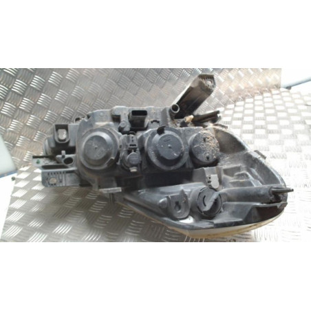 Optique avant principal gauche (feux)(phare) RENAULT CLIO 3 PHASE 1 d’occasion