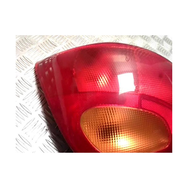Feu arriere principal gauche (feux) FORD FIESTA 4 PHASE 1 d’occasion