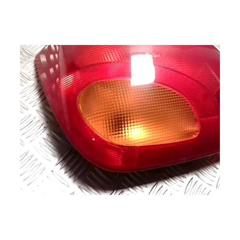 Feu arriere principal gauche (feux) FORD FIESTA 4 PHASE 1 d’occasion