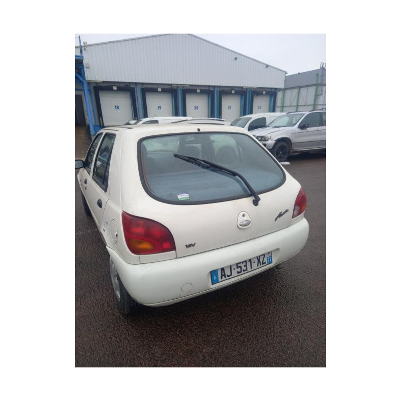 Feu arriere principal gauche (feux) FORD FIESTA 4 PHASE 1 d’occasion