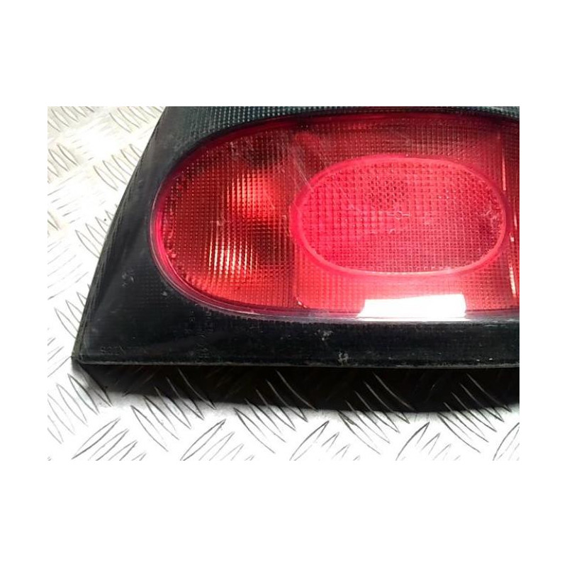 Feu arriere principal droit (feux) RENAULT MEGANE 1 PHASE 1 d’occasion