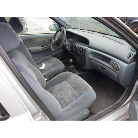 Feu arriere principal droit (feux) RENAULT MEGANE 1 PHASE 1 d’occasion