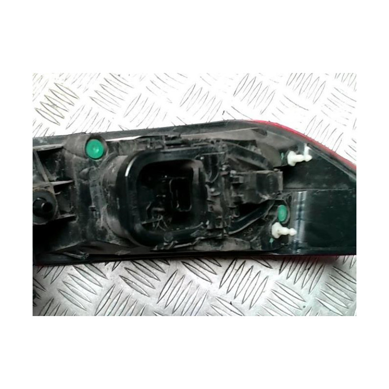Feu arriere principal droit (feux) RENAULT CLIO 4 PHASE 1 d’occasion
