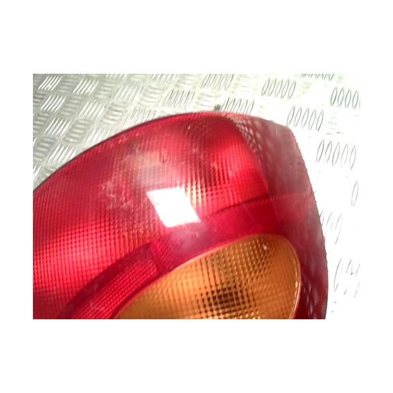 Feu arriere principal droit (feux) FORD FIESTA 4 PHASE 1 d’occasion