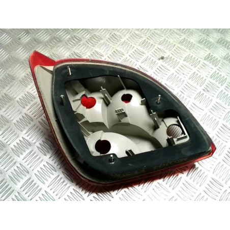 Feu arriere principal droit (feux) FORD FIESTA 4 PHASE 1 d’occasion