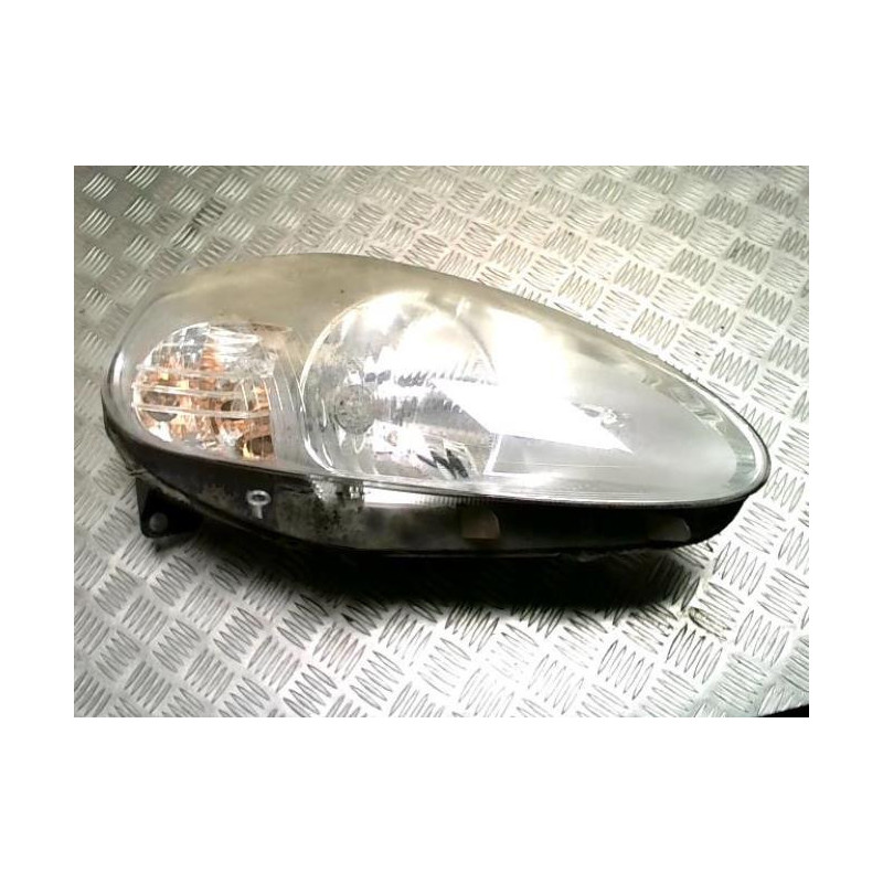 Optique avant principal gauche (feux)(phare) FIAT GRANDE PUNTO d’occasion