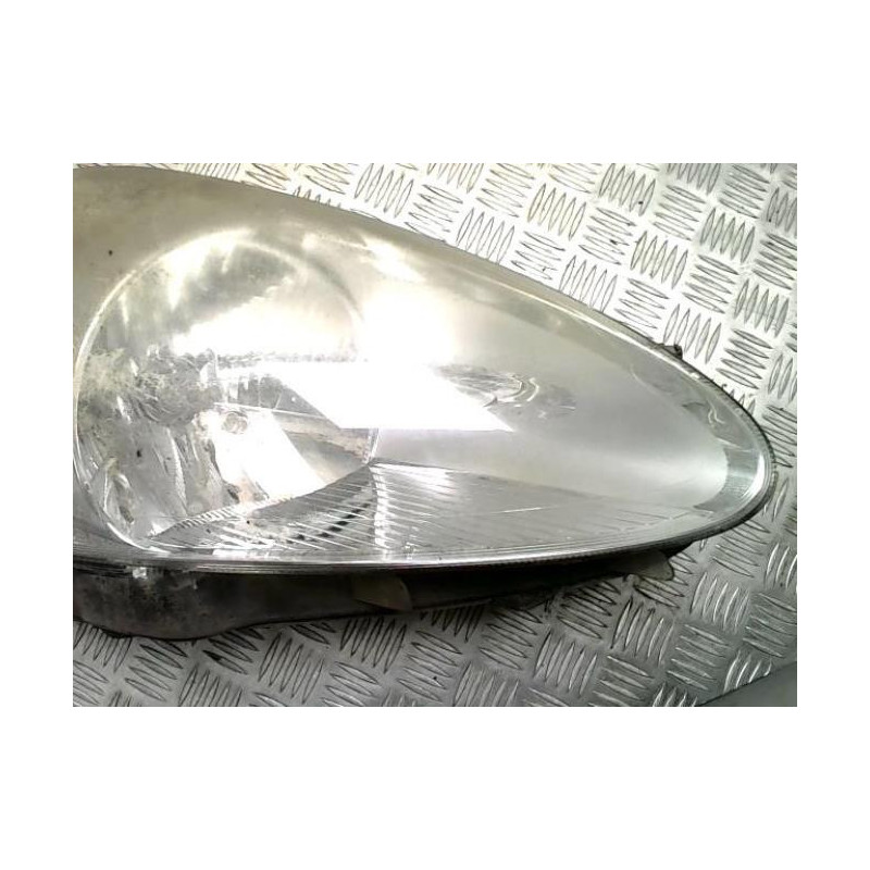 Optique avant principal gauche (feux)(phare) FIAT GRANDE PUNTO d’occasion