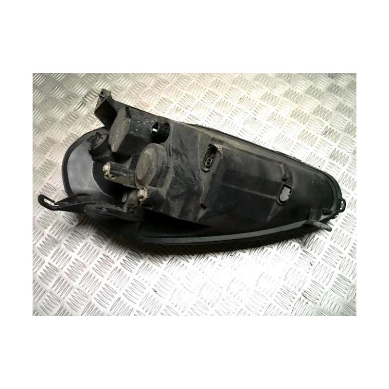 Optique avant principal gauche (feux)(phare) FIAT GRANDE PUNTO d’occasion