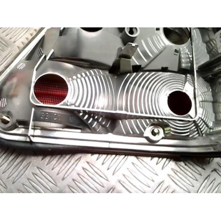 Feu arriere principal gauche (feux) MERCEDES CLASSE C 202 PHASE 2 d’occasion