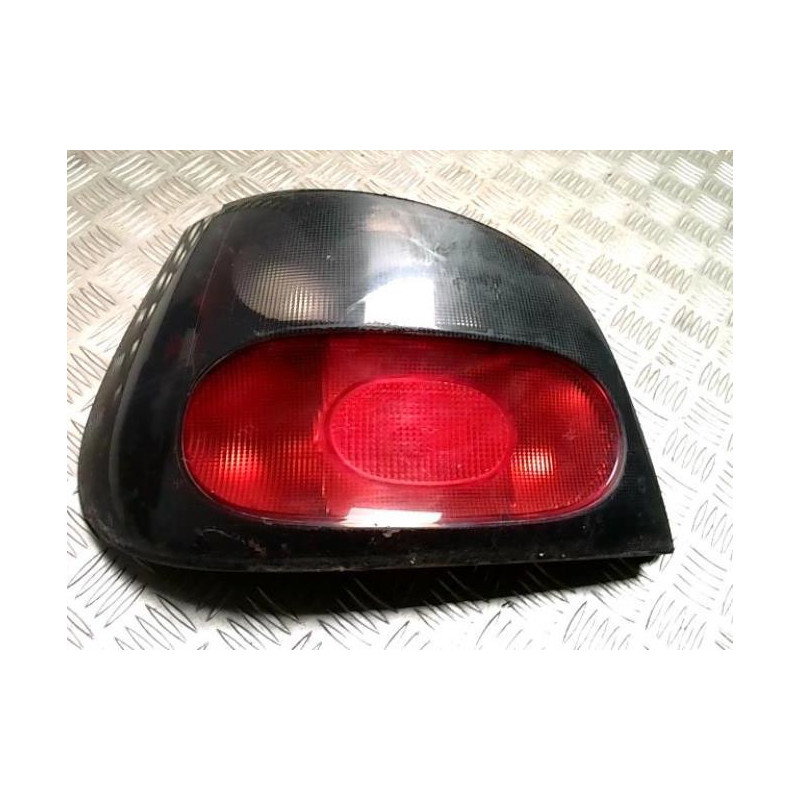 Feu arriere principal gauche (feux) RENAULT MEGANE 1 PHASE 1 d’occasion